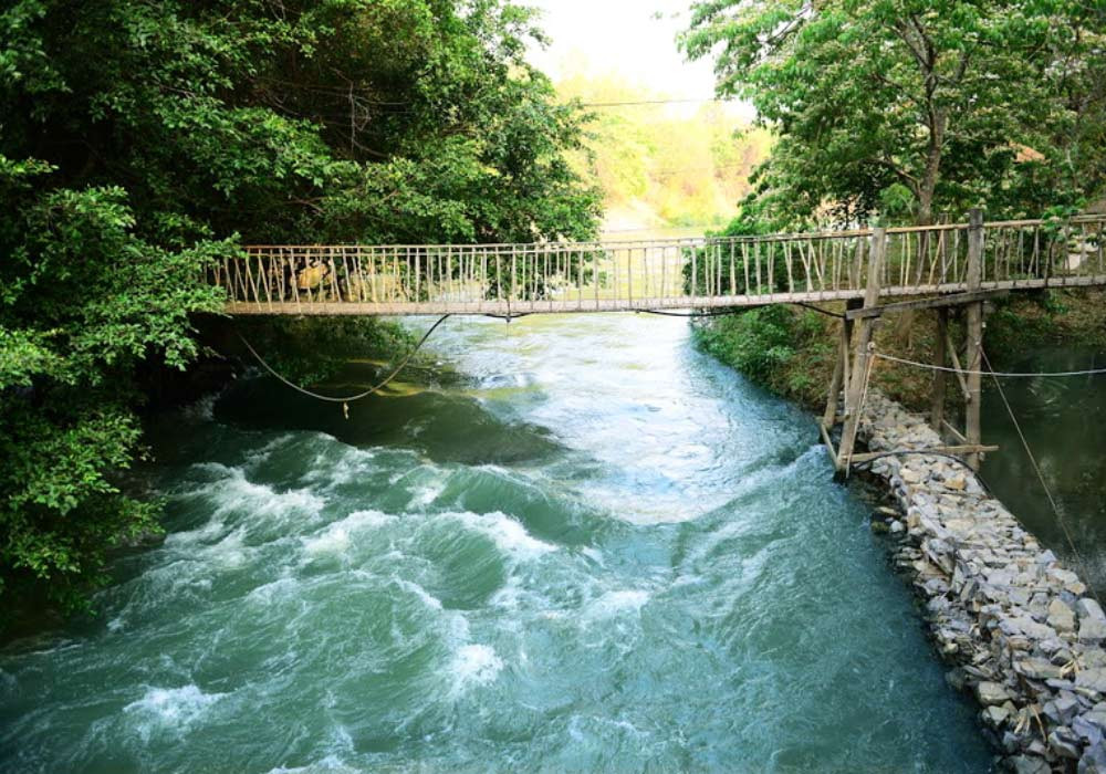 Cầu treo Buôn Đôn Cầu treo Buôn Đôn